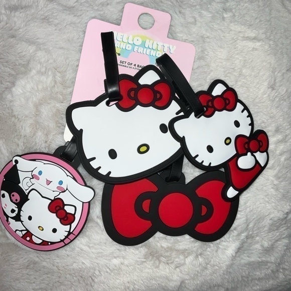 Hello Kitty luggage tags set of 4 - Picture 3 of 5